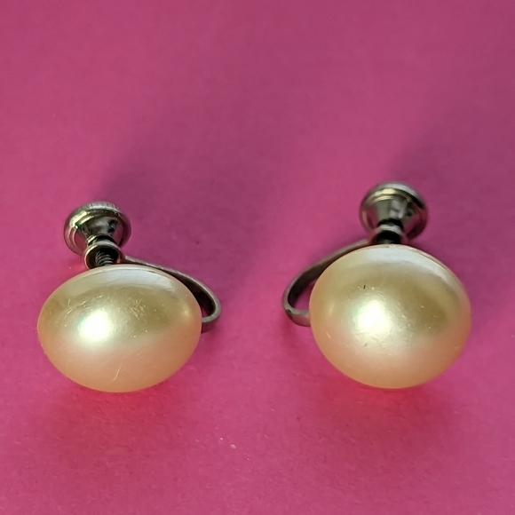 Vintage Faux Pearl Screw Back Silver Tone Earrings - Picture 1 of 5